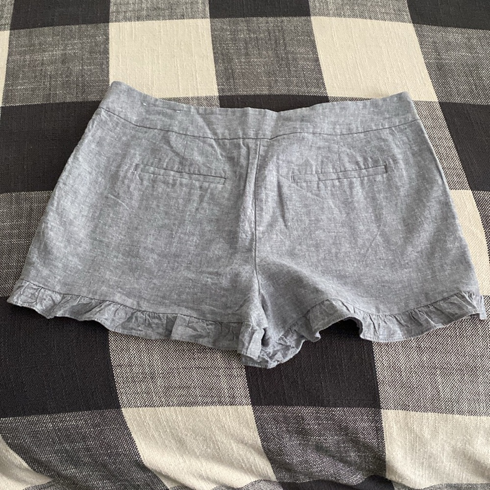 Loft 4” Ruffle shorts 10 - Picture 2 of 8